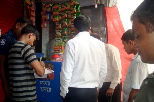 Mobile court fined 2300 taka for Tobacco advertisement in Cox's Bazar