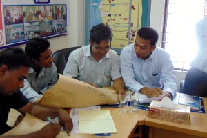  Field Facilitators are doing group work