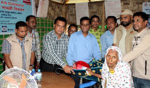 Dignity Kits Distribution to a Rohingya elderly woman