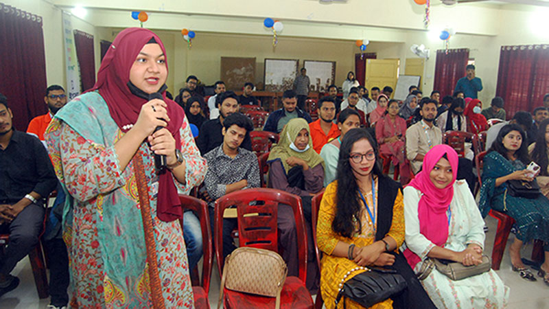 Youth girl participant taking part in the event