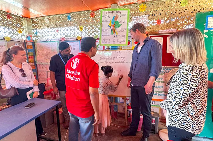 SIDA representatives observed a Grade 1 classroom