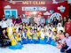 Group photo at he MET Club