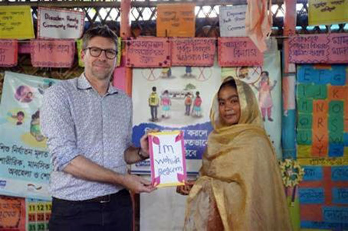 David Bugden and Wahida at the learning center 