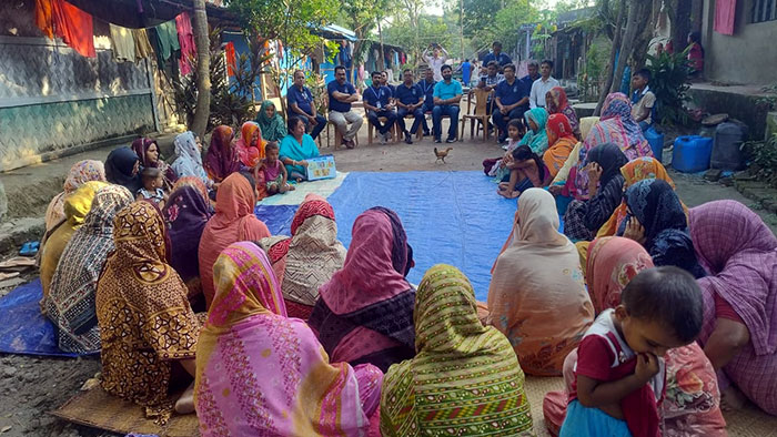 Yard meeting of woman