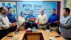 Flower bucket handover.