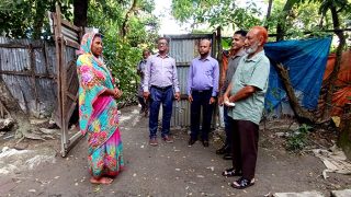 Visitor met with women beneficiary