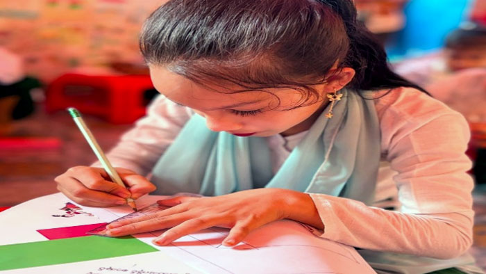 girl student drawing art